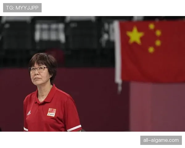 郎平又干起了当年那个“严师”活儿，年轻队员都炸锅了吧？